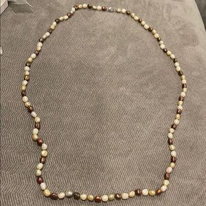 Stunning Colored pearl Neclace